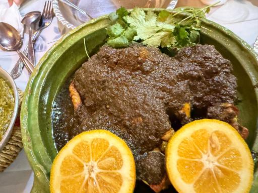 عکس رستوران محلی چیچیلاس