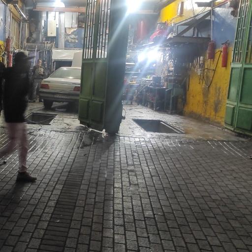 عکس تعمیرگاه موتور و گیربکس توکل