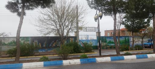 عکس دبیرستان دوره اول دخترانه بدر