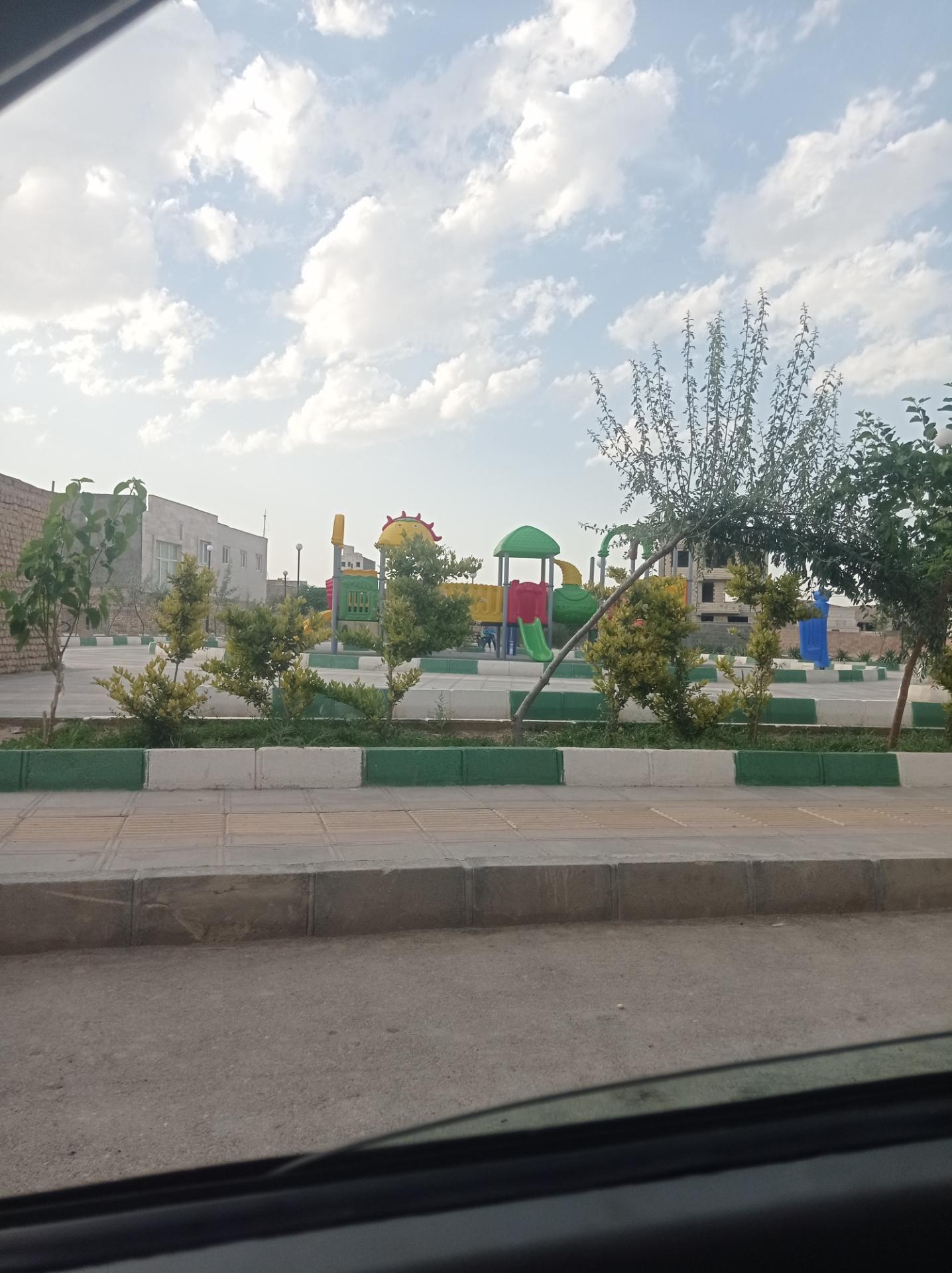 عکس پارک باغ زندان