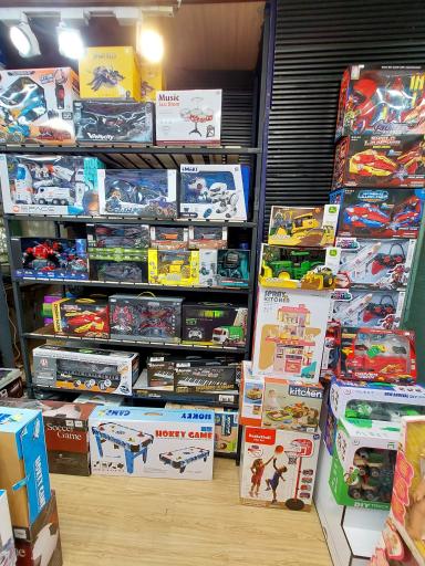 عکس فروشگاه اسباب بازی لوبی تویز 