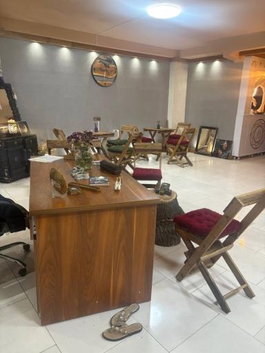 عکس باشگاه یوگا و مدیتیشن آریل