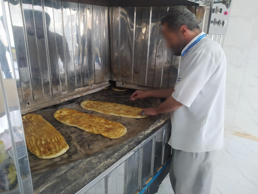 عکس نان بربری خوشه