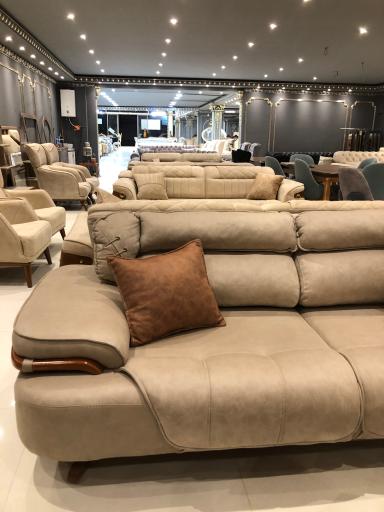 عکس بازار مبل شیخ صفی