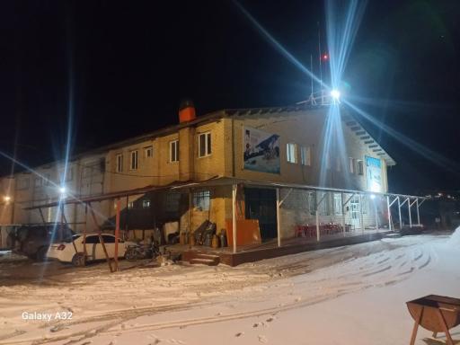 عکس قرارگاه مرکزی کوهنوردی قله دماوند پلور