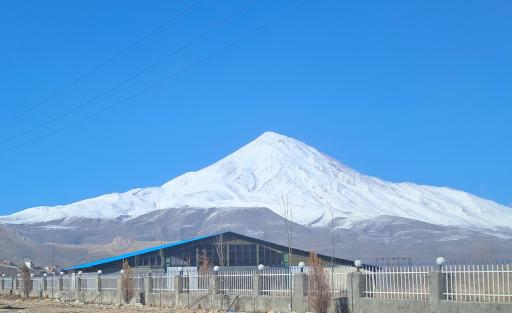 عکس قرارگاه مرکزی کوهنوردی قله دماوند پلور
