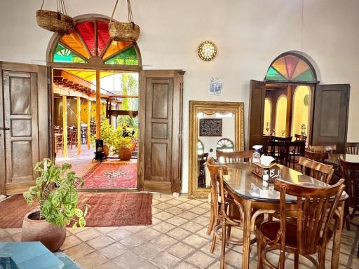 عکس رستوران سنتی لرگا