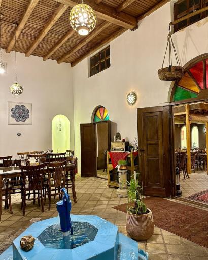 عکس رستوران سنتی لرگا