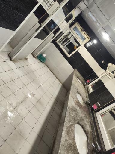 عکس سرویس بهداشتی