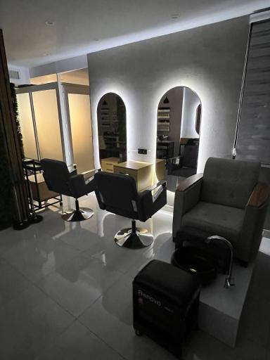 عکس سالن زیبایی سورن