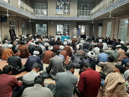 عکس مدرسه حضرت آیت الله العظمی بروجردی رحمة الله علیه( مدرسه خان )