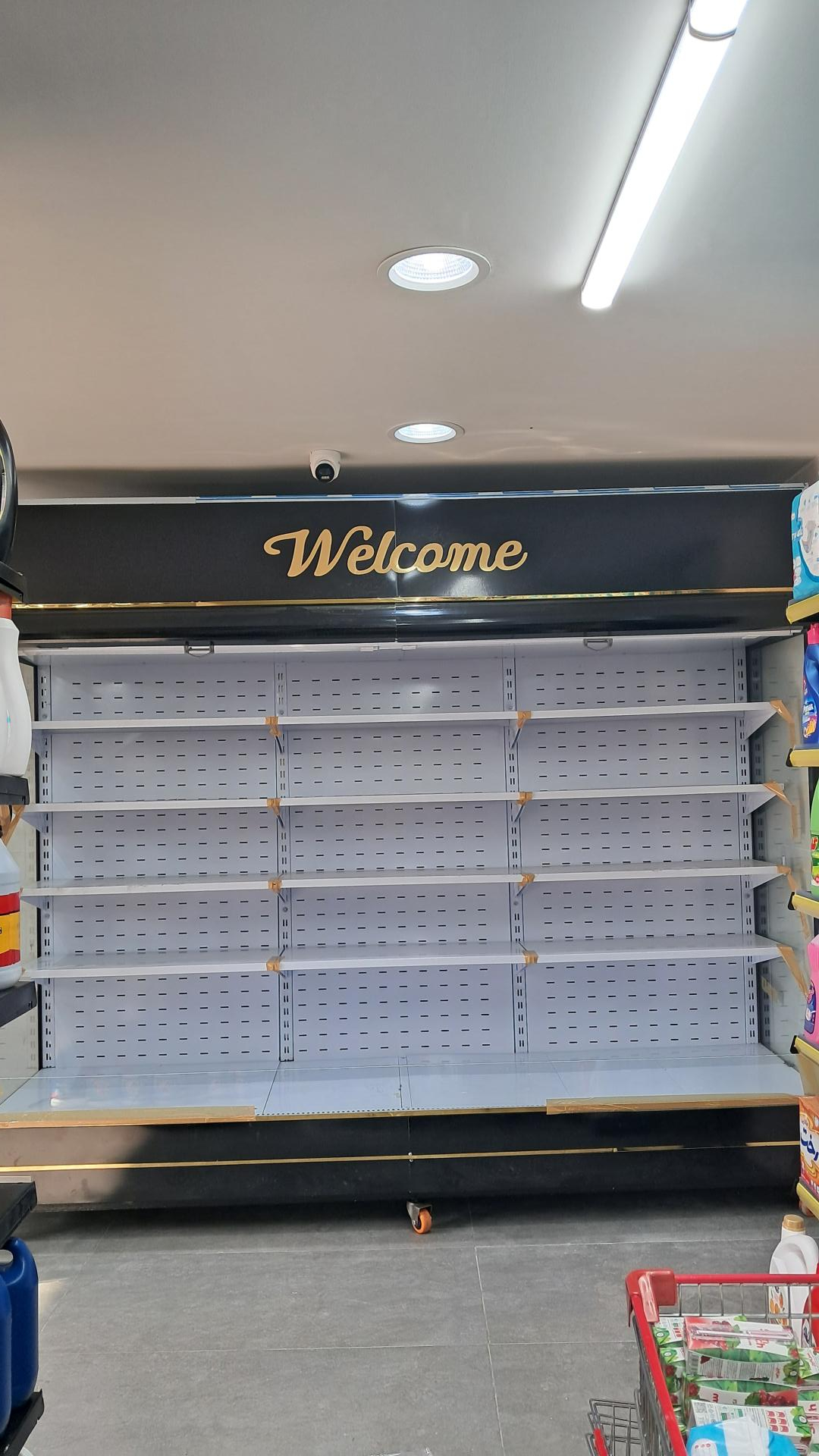 عکس قفسه فروشگاهی قفسه فلزی صنعتی