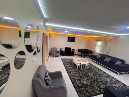 عکس باغ ویلای روژین