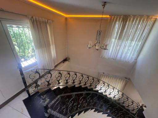 عکس باغ ویلای روژین