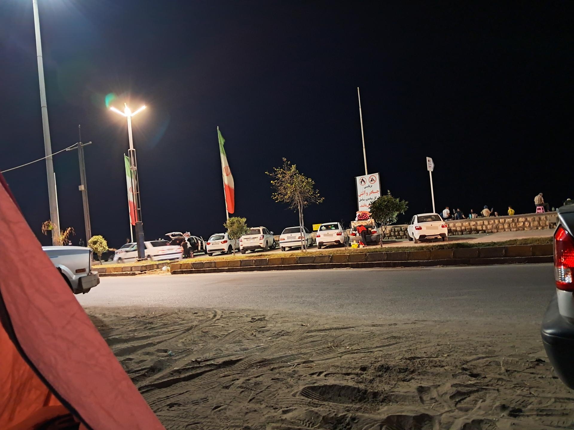 عکس بازار بزرگ ساحلی نوشهر