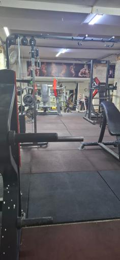 عکس باشگاه بدنسازی علمدار