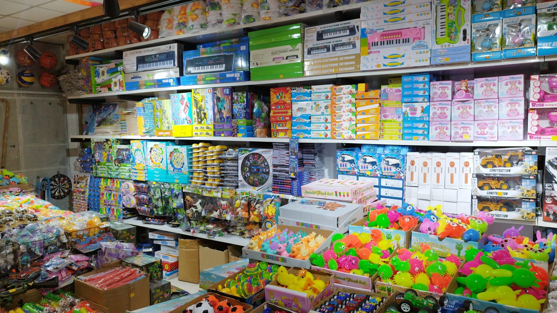 عکس عمده فروشی اسباب بازی موج