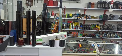 عکس تعمیرات برد و باند و اسپیکر  تزئیناتی لار اسپورت