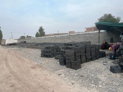 عکس مصالح ساختمانی و آهن آلات کرم زاده