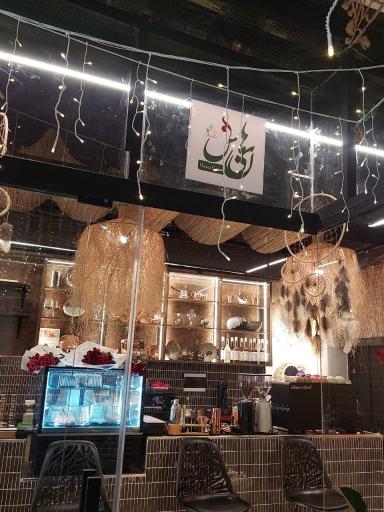 عکس کافه گالری هانیس