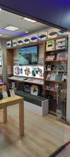 عکس فروشگاه سیب