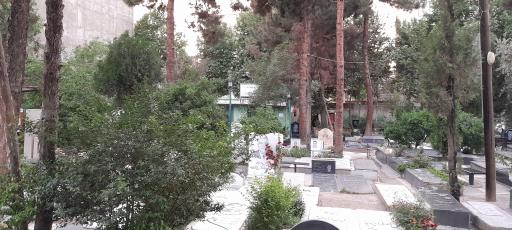 عکس گلزار شهدای حاجی آباد