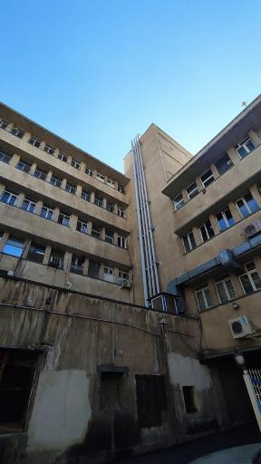 عکس بیمارستان قلب و عروق شهید مدنی تبریز