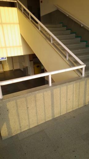 عکس بیمارستان قلب و عروق شهید مدنی تبریز