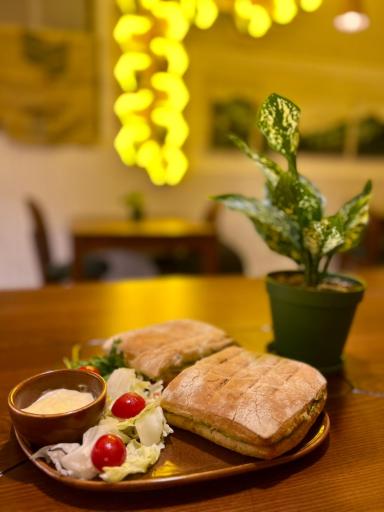 عکس کافه کاجین