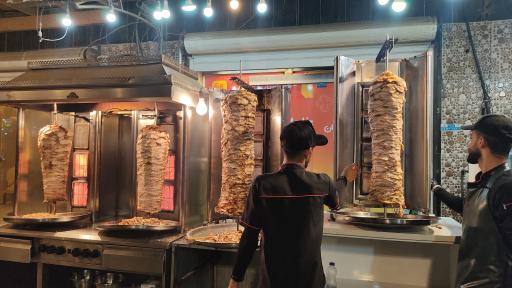 عکس شاورما متین