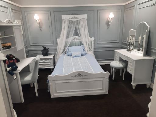 عکس یوشا گالری