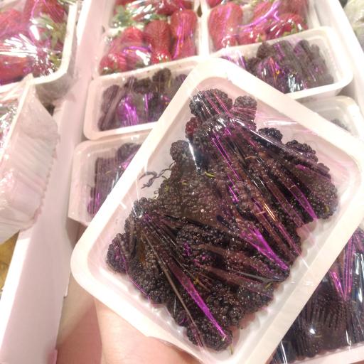 عکس میوه فروشی احمدجو