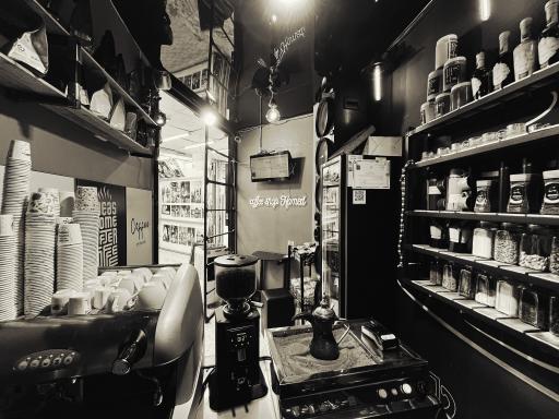 عکس کافی شاپ حامد