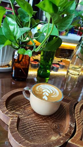 عکس کافه عصر آزادی