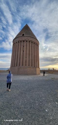 عکس برج رادکان