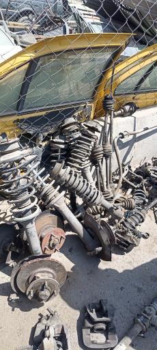 عکس فروشگاه استوک یدک برادران فریاد