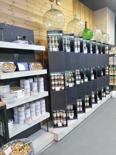 عکس فروشگاه سلامت محور ملک خاتون