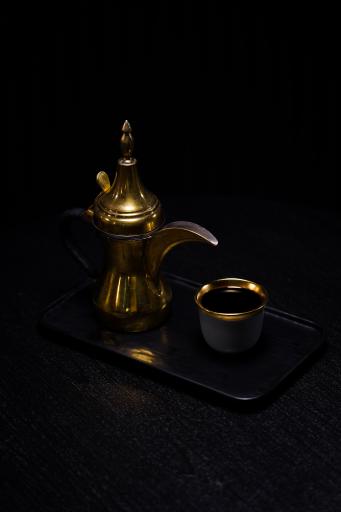 عکس کافه عربی حافل