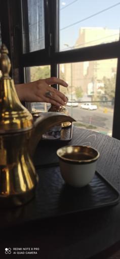 عکس کافه عربی حافل