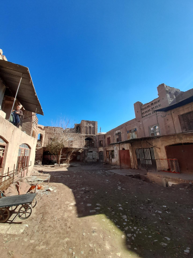 عکس کاروانسرای هندوها