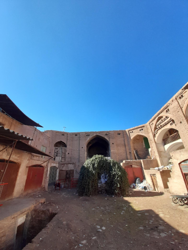 عکس کاروانسرای هندوها