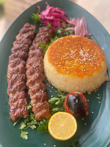 عکس رستوران و کافه سنتی دیگ مسی