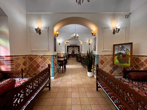 رستوران و کافه سنتی دیگ مسی