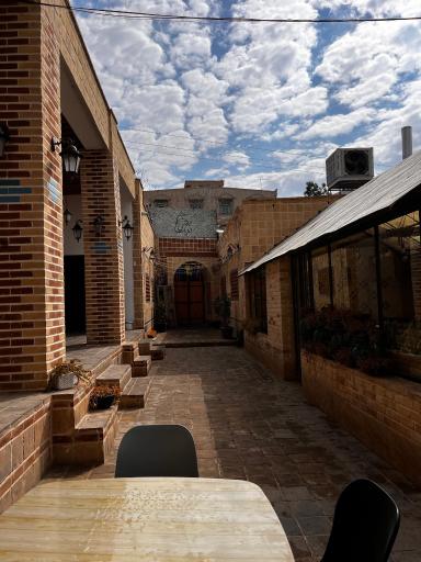 رستوران و کافه سنتی دیگ مسی