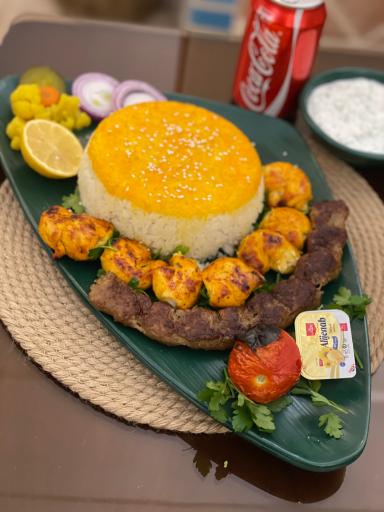 رستوران و کافه سنتی دیگ مسی