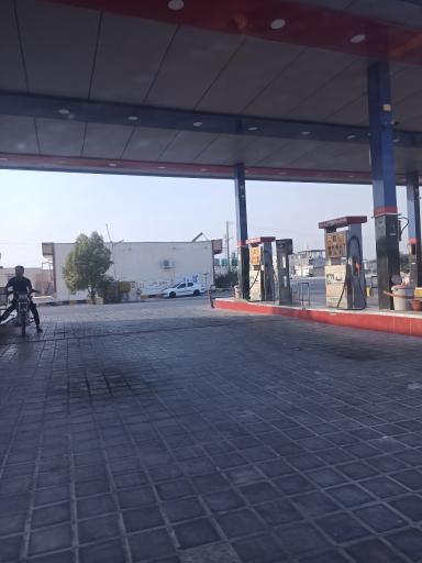 عکس جایگاه بنزین و گازوئیل