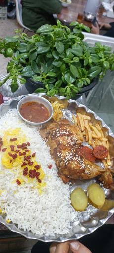 عکس تهیه غذای عطر بهشت