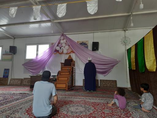 عکس نمازخانه موقت صاحب الزمان