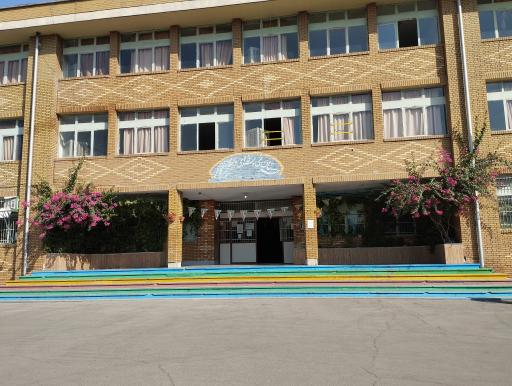 عکس هنرستان فنی پایگاه انقلاب