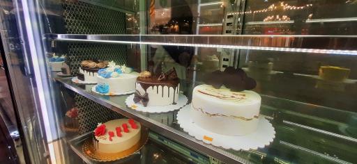 عکس قنادی و شیرینی سرای کاکتوس